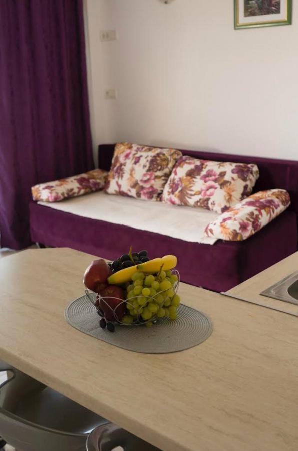Franovic Apartments Tivat Eksteriør billede