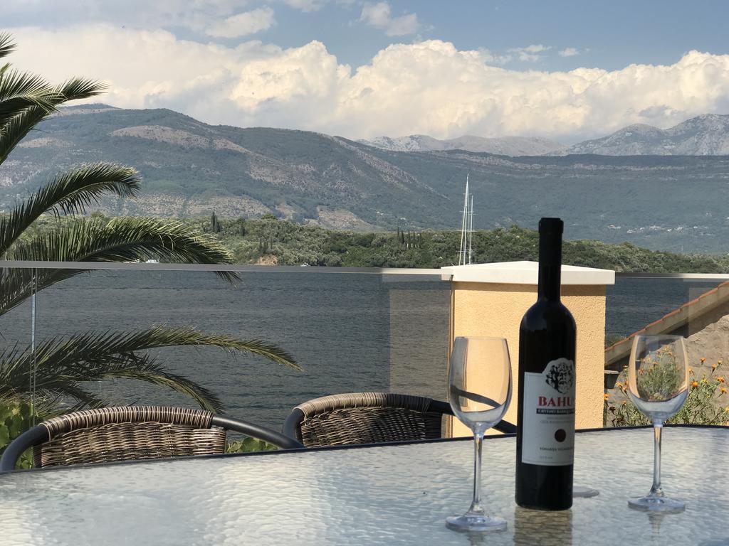 Franovic Apartments Tivat Eksteriør billede