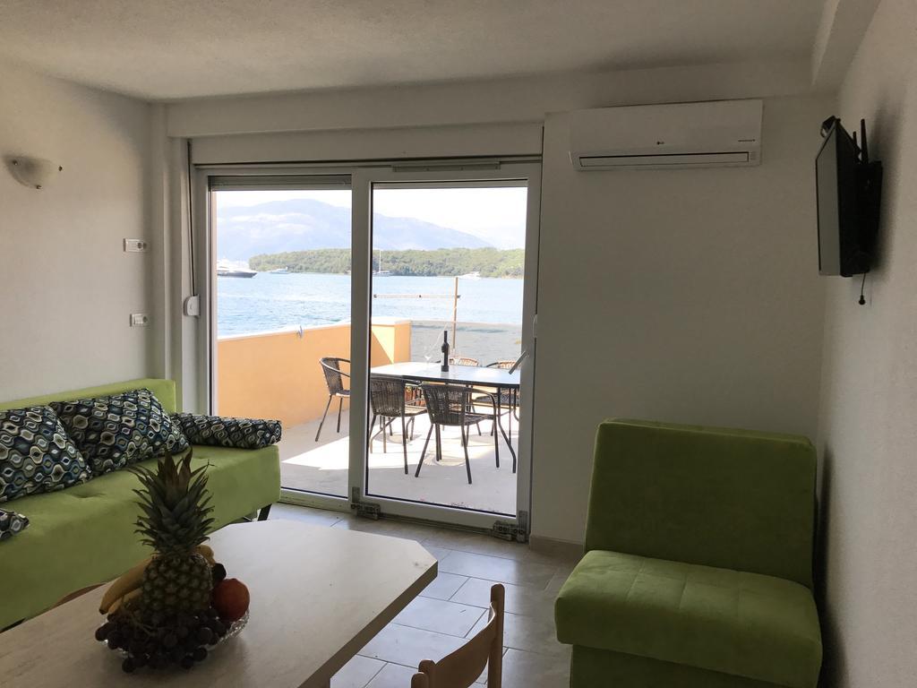 Franovic Apartments Tivat Eksteriør billede