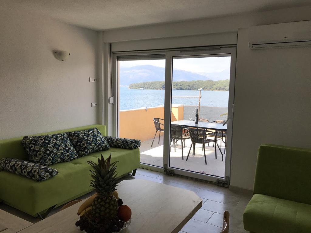 Franovic Apartments Tivat Eksteriør billede