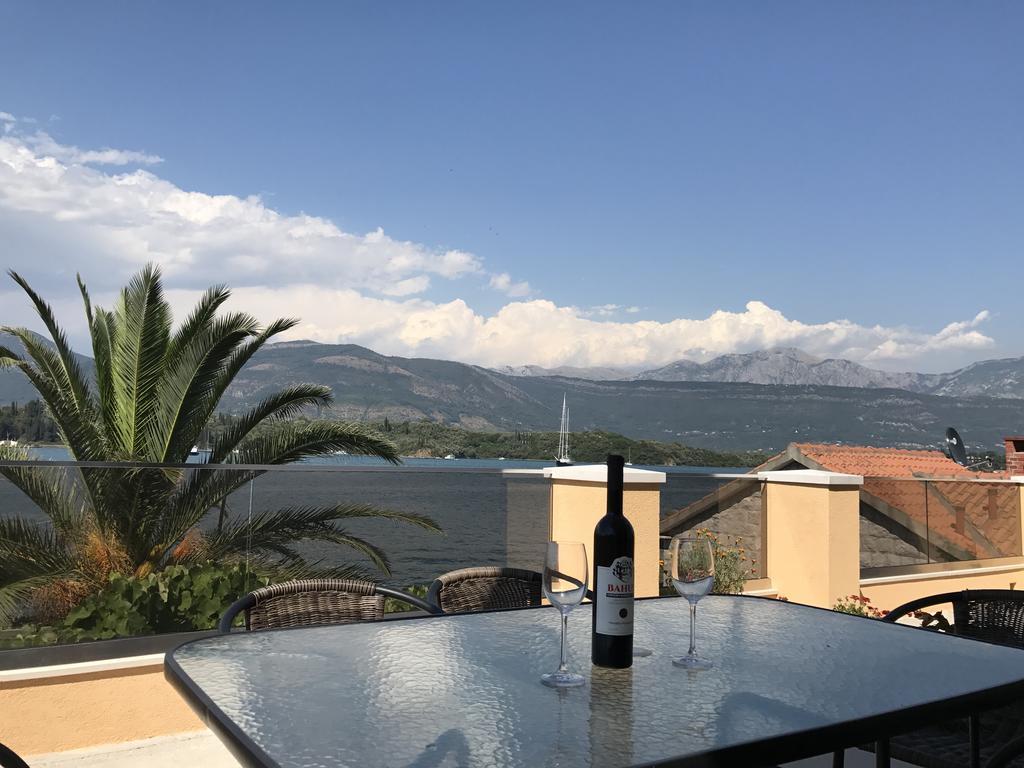 Franovic Apartments Tivat Eksteriør billede