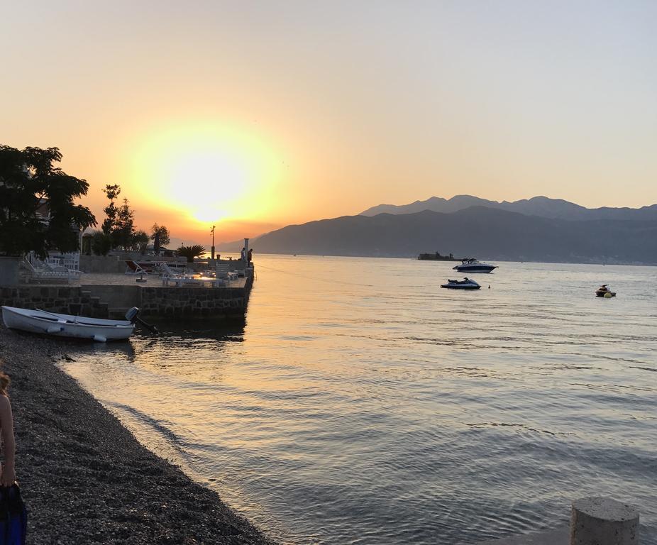 Franovic Apartments Tivat Eksteriør billede