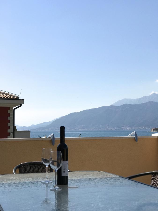 Franovic Apartments Tivat Eksteriør billede