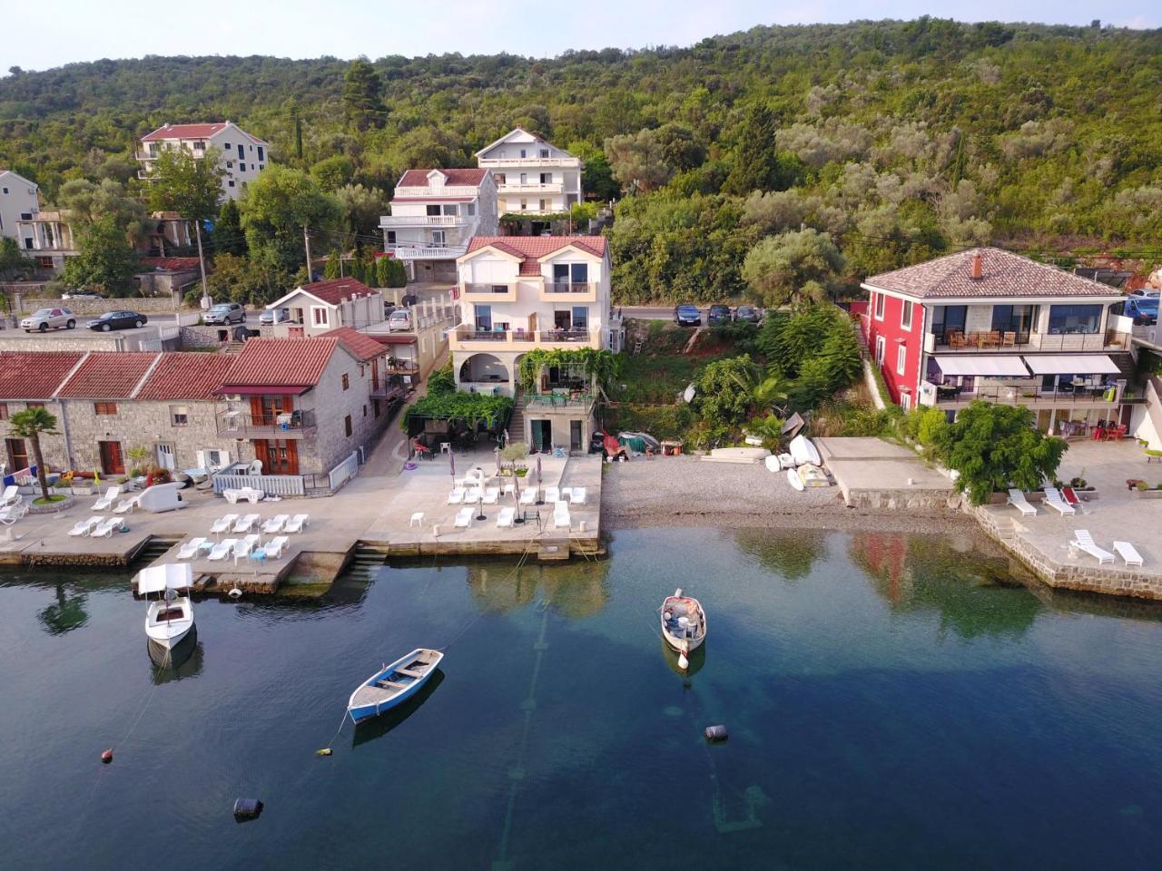 Franovic Apartments Tivat Eksteriør billede