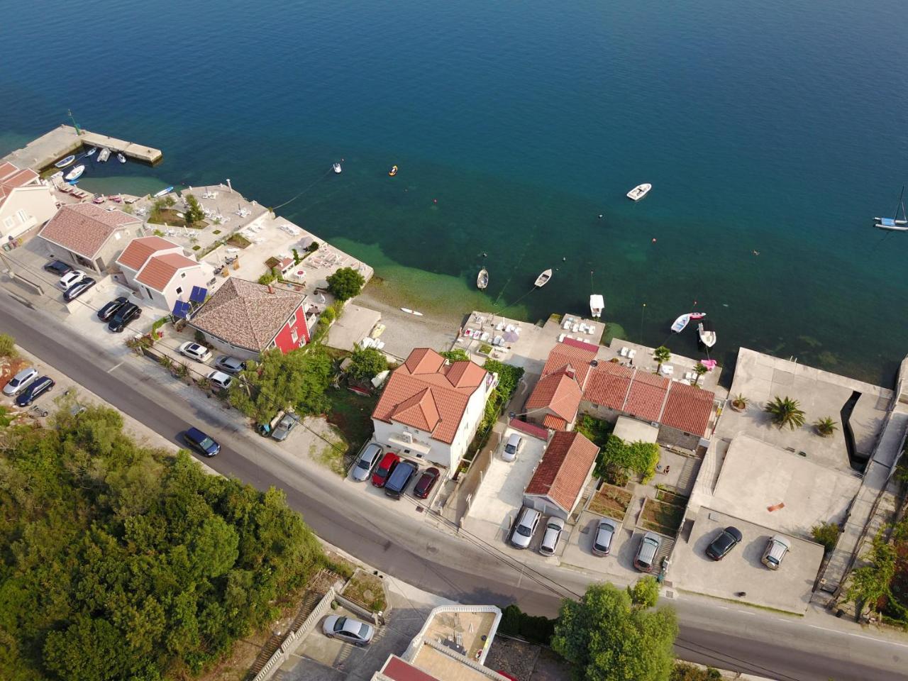 Franovic Apartments Tivat Eksteriør billede